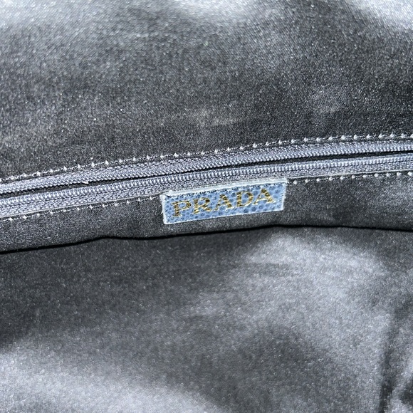 Original 1995 PRADA authentic nylon tote bag - Picture 7 of 10